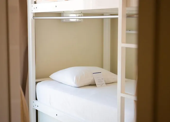 Hotel perto da faculdade: We Hate F Tourists