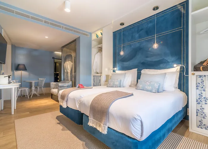Lx Boutique Hotel